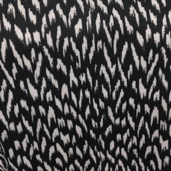 2/$25 Lori Michaels Black White Print Dress  2X - Picture 7 of 8